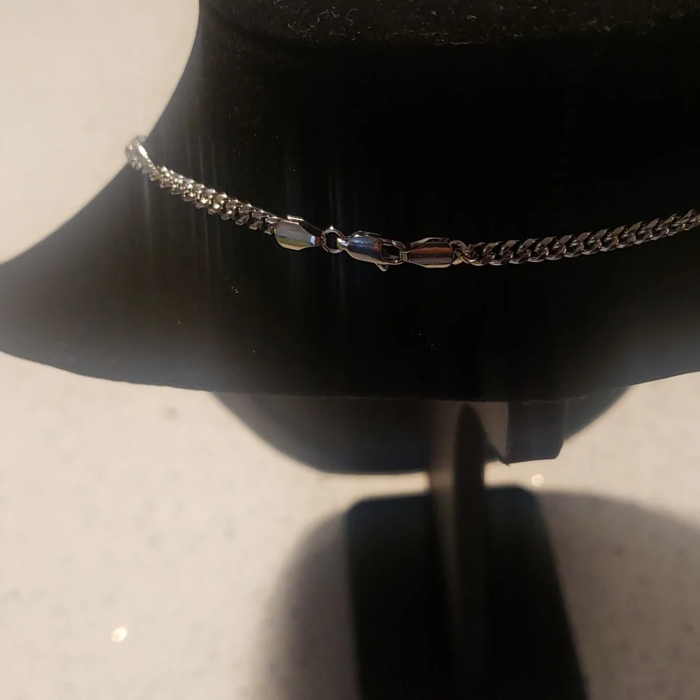 Necklace - Picture 3 of 3
